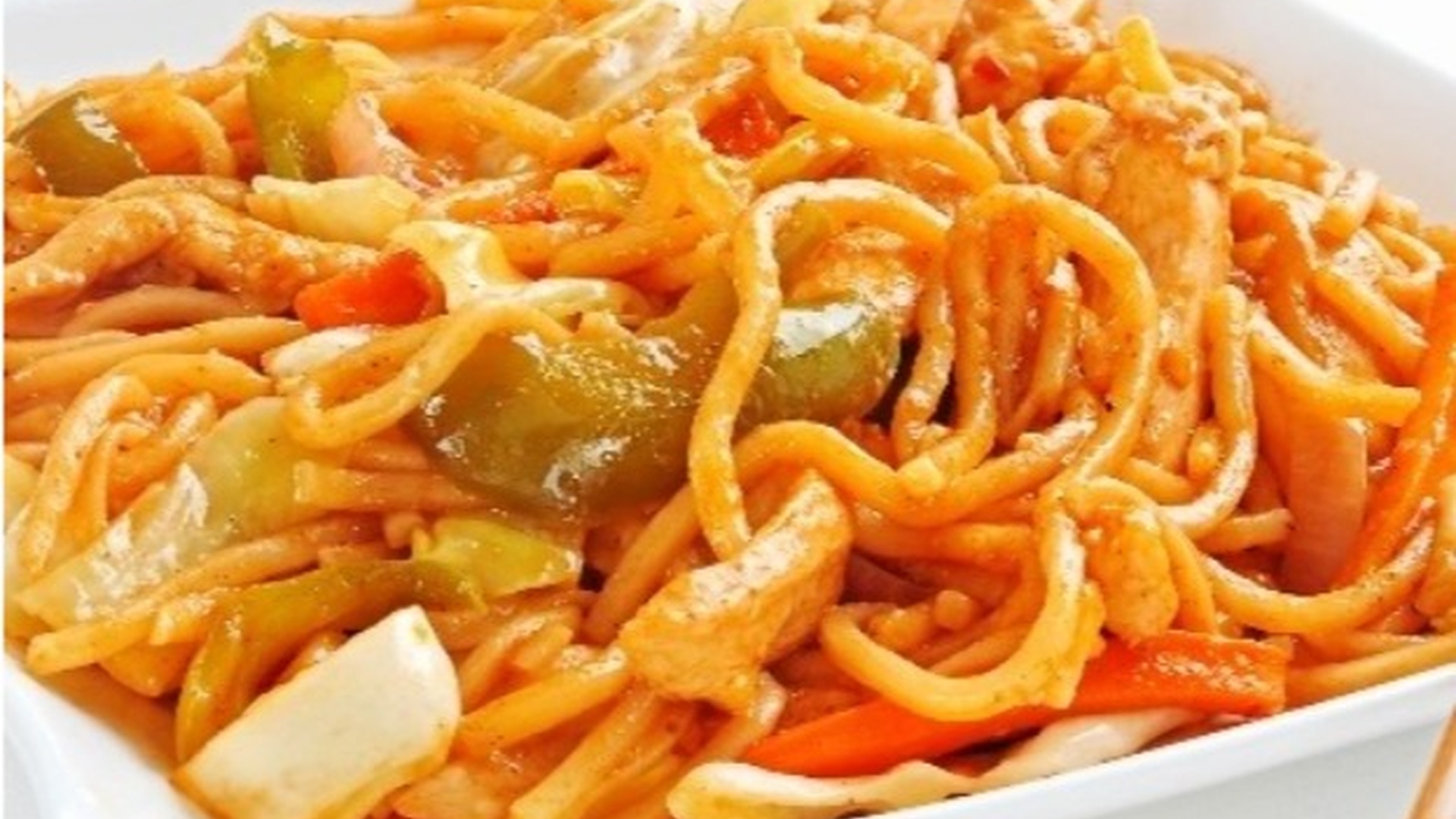 Chicken Lo Mein at Little China Express, Chinese Restaurant in Yarmouth